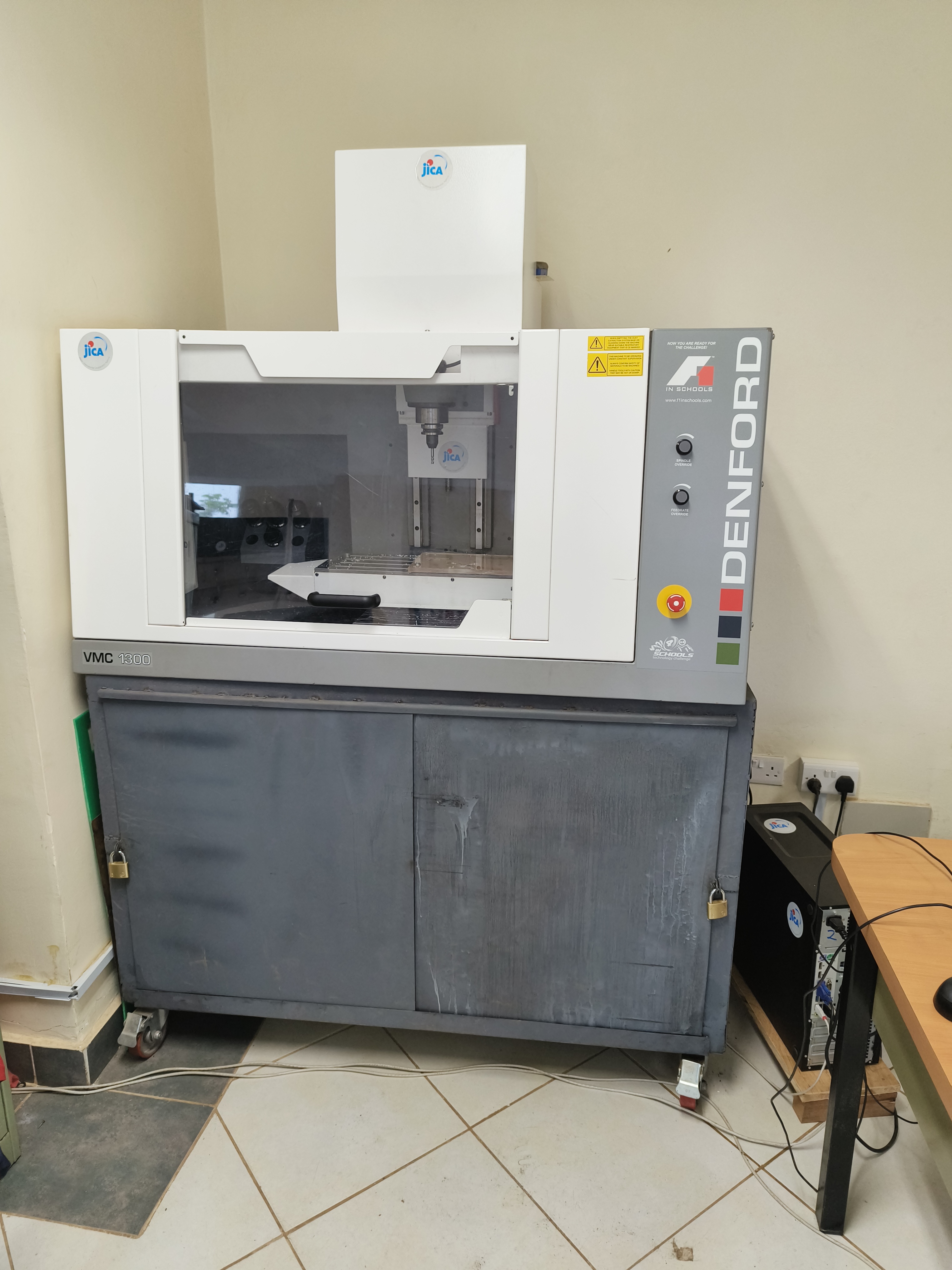 Desktop CNC Vertical Milling Machine (Denford VMC 1300)